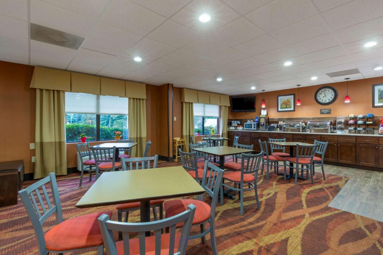 Best Western Seneca-Clemson Екстериор снимка